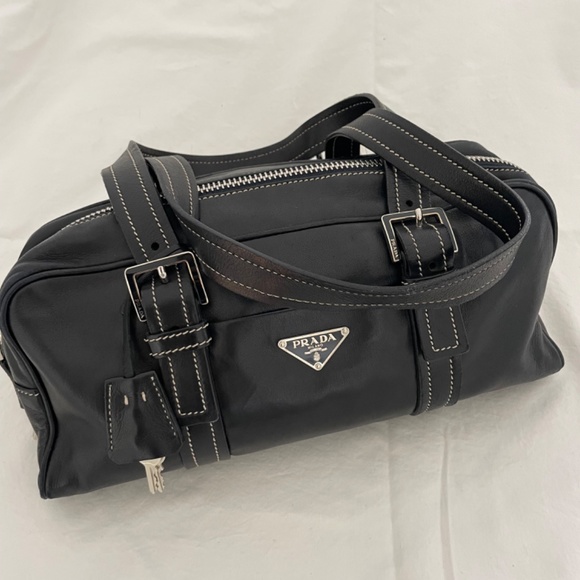 Prada Vintage navy ๐ bag - Picture 8 of 11